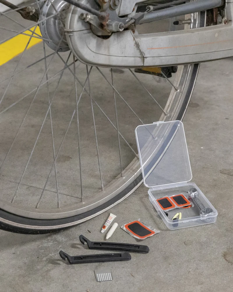 Kit de reparación de bici compacto para personalizar