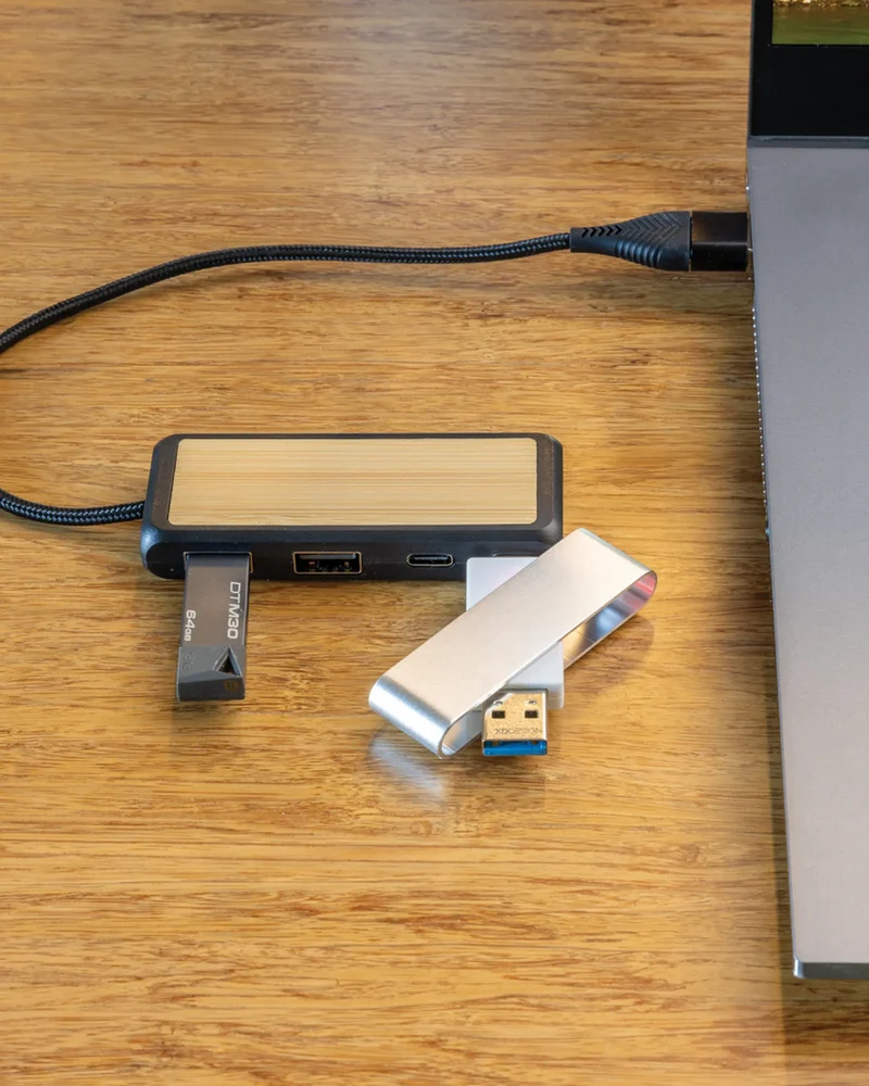 Hub USB reciclado bambú doble entrada para personalizar