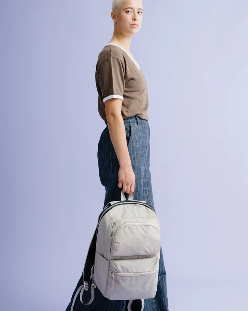 Mochila 2 en 1 reciclada nylon 22L para personalizar
