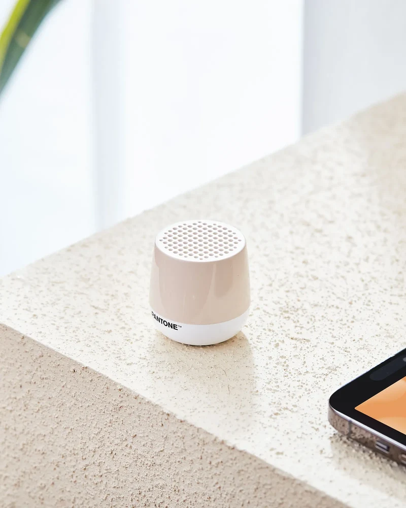Altavoz Bluetooth Lexon Mino+ Pantone para personalizar