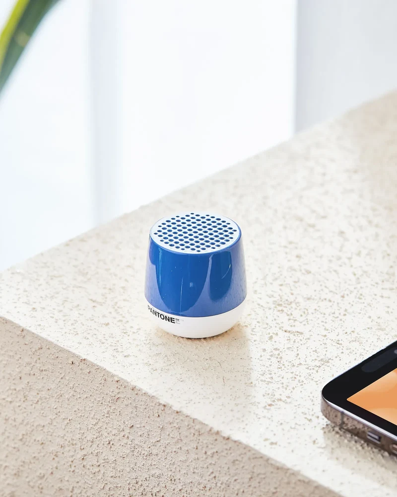 Altavoz Bluetooth Lexon Mino+ Pantone para personalizar