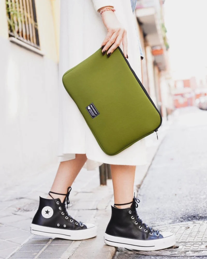 Funda portátil reciclada Ekomodo Apar 13" para personalizar