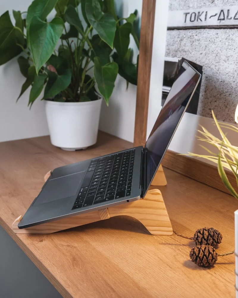 Soporte Ekomodo Altxa madera reciclada para personalizar