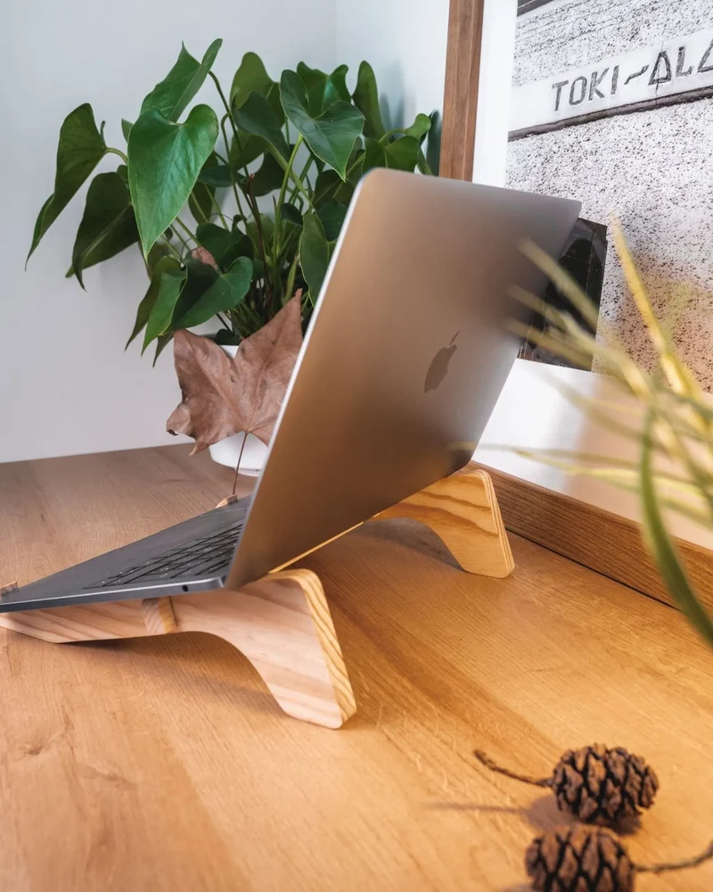 Soporte Ekomodo Altxa madera reciclada para personalizar