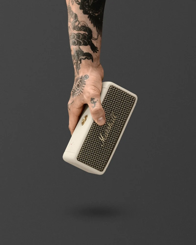 Altavoz reciclado Marshall Emberton II para personalizar