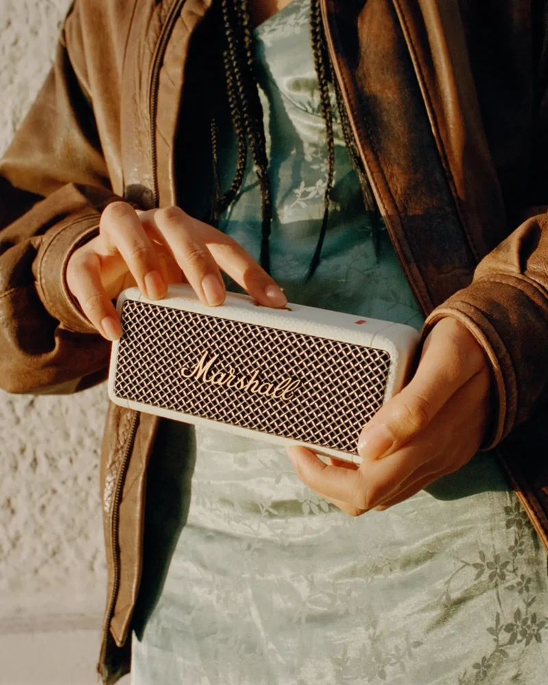 Altavoz reciclado Marshall Emberton II para personalizar