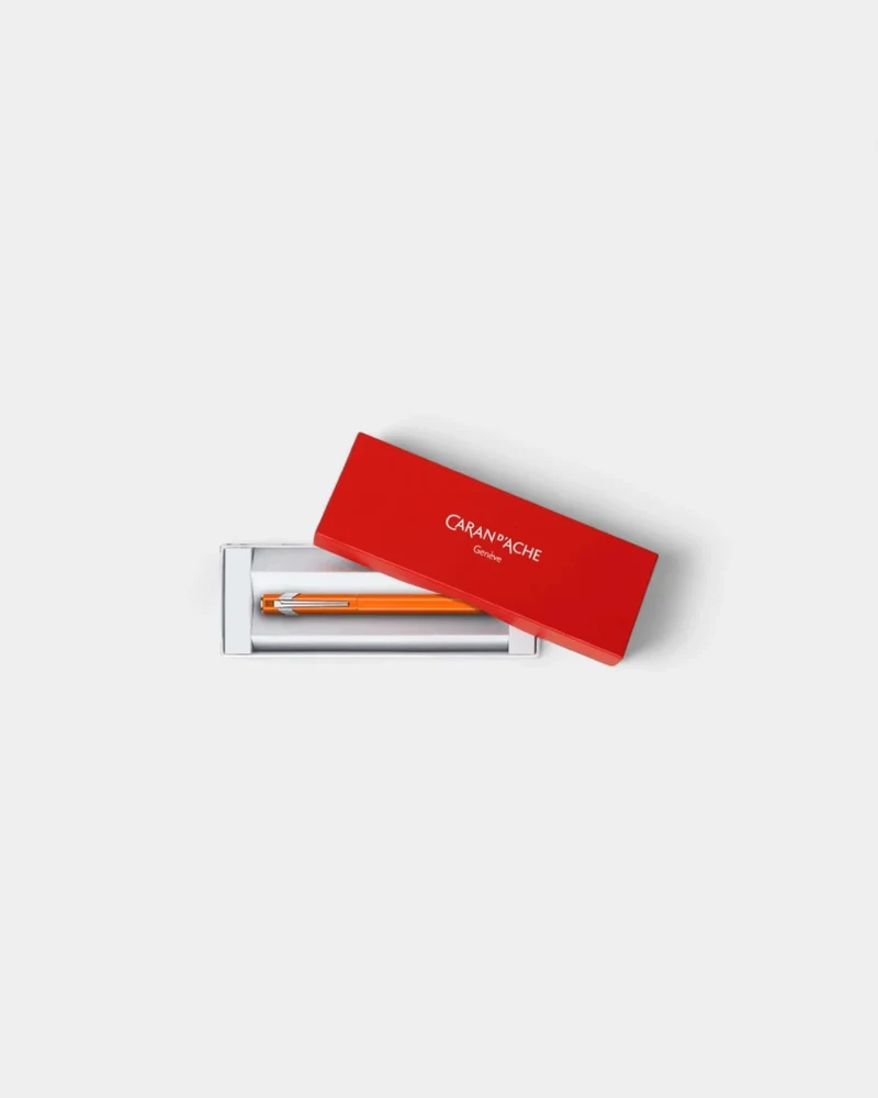 Bolígrafo Caran d'Ache Plume personalizable