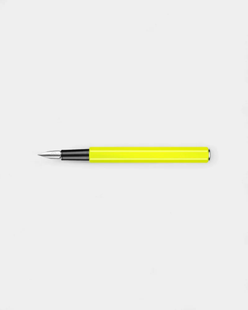 Bolígrafo Caran d'Ache Plume personalizable