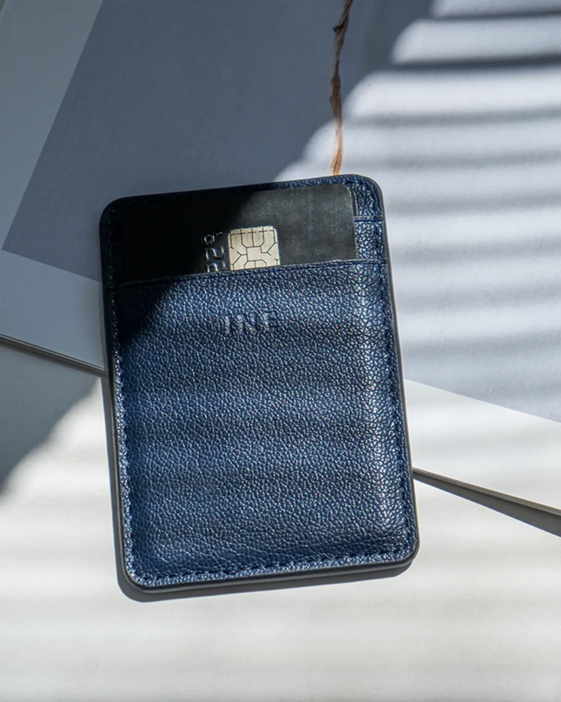 Tarjetero magnético cuero reciclado para personalizar