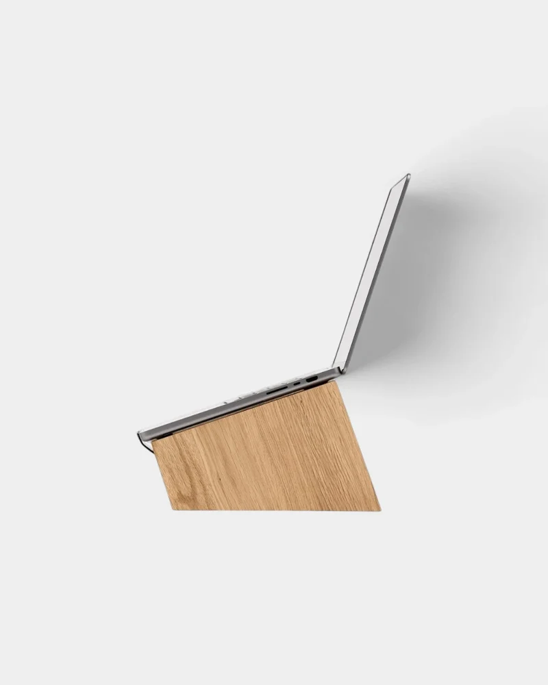 Soporte de ordenador de madera personalizable
