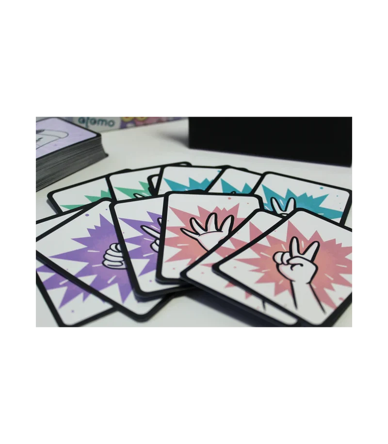 Unicornia - El Juego de Cartas