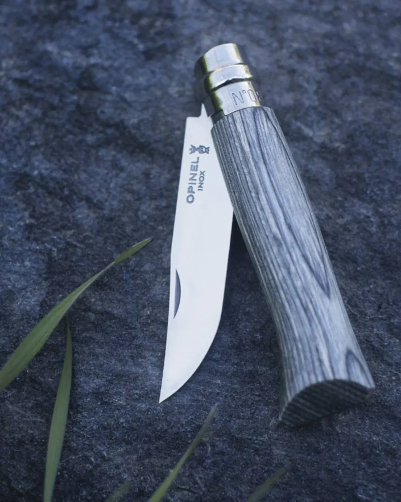 Cuchillo Opinel N°02 carbono para personalizar