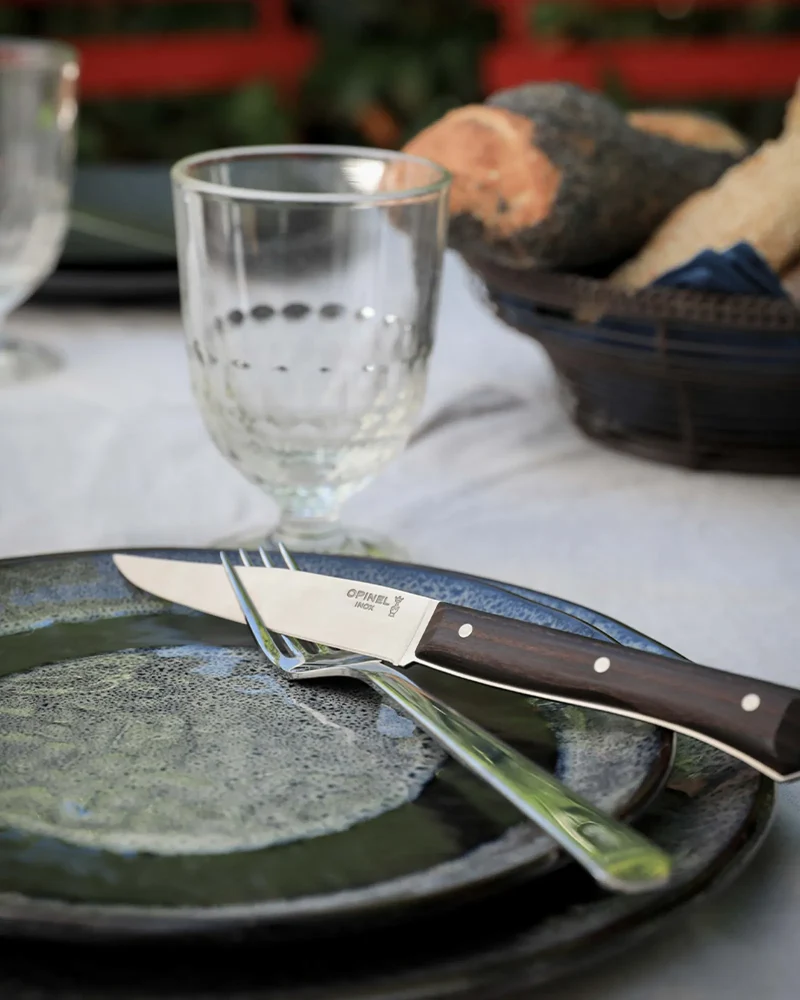 Estuche 4 cuchillos de mesa Opinel Facette para personalizar