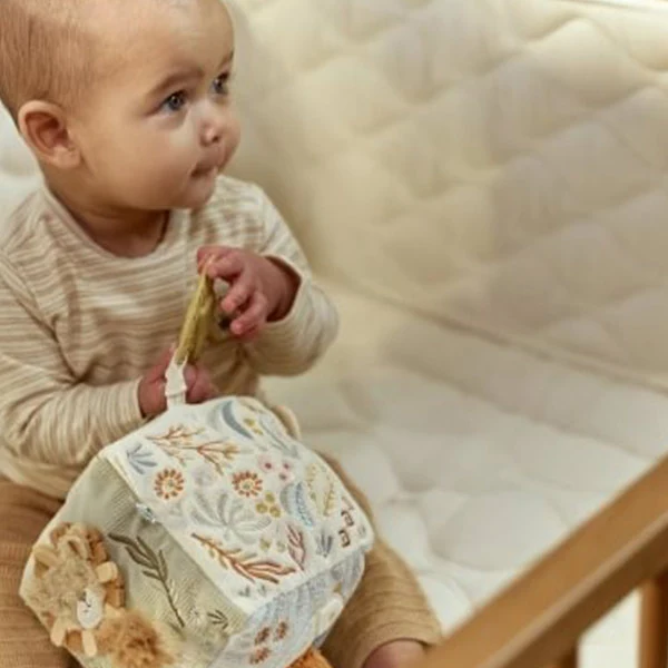 Cubo Blandito Actividades Safari Friends Little Dutch