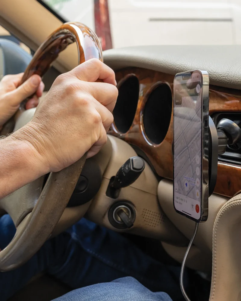 Soporte magnético coche reciclado 15W para personalizar