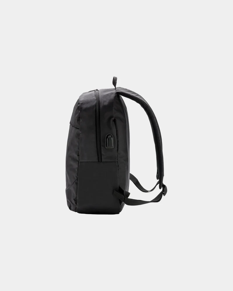 Mochila portátil 15" con puerto USB para personalizar