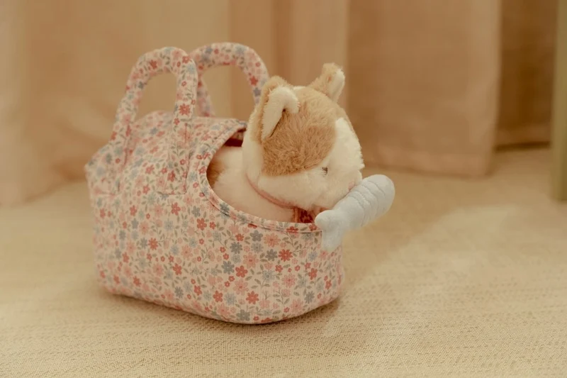 Gatito Peluche Marley con Bolsa Floral - Little Dutch