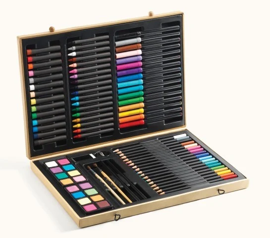 Caja grande de colores