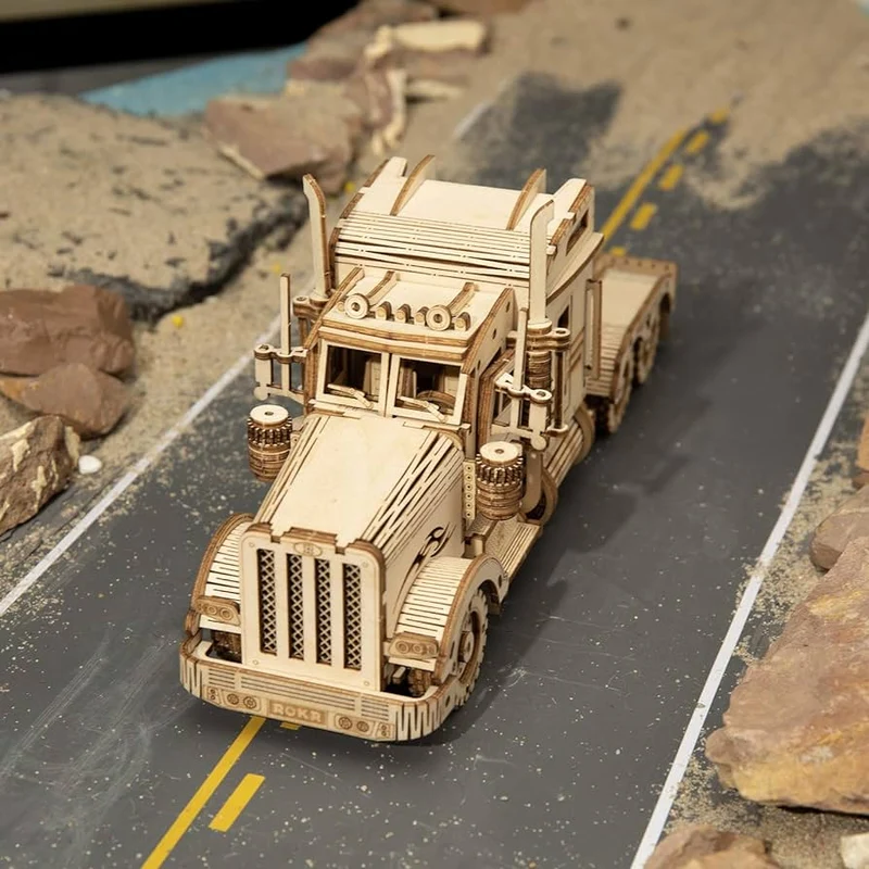 Madnesstoys - Maqueta Vehículo Heavy Truck Rokr