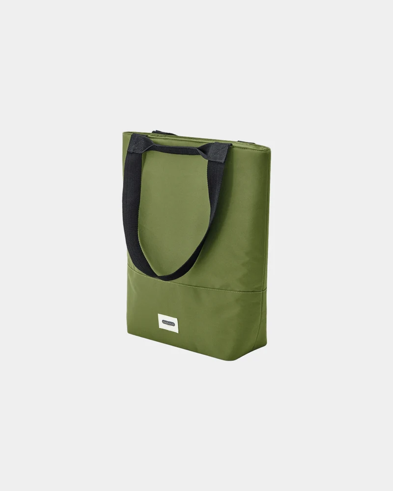 Bolsa térmica reciclada Black + Blum 16L para personalizar