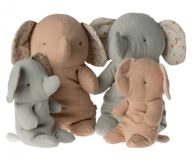 Safari friends: Elefante pequeño rosa - Maileg