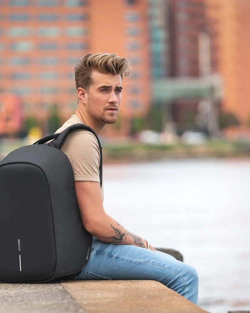 Mochila antirrobo rPET 16L Bobby Hero para personalizar