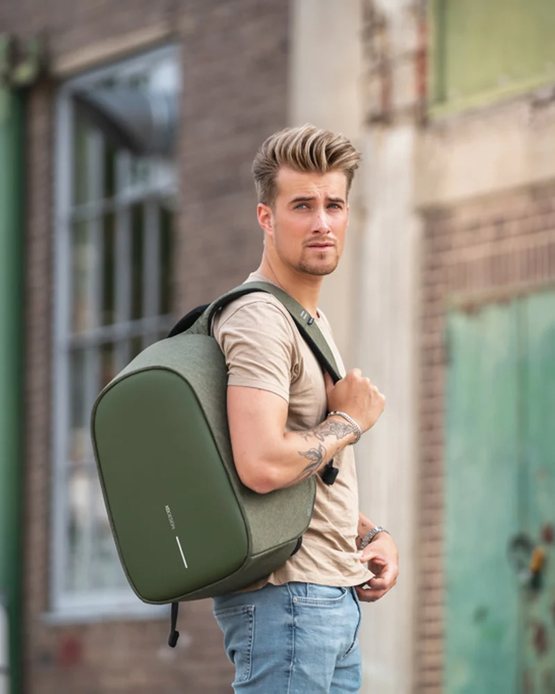 Mochila antirrobo rPET 16L Bobby Hero para personalizar