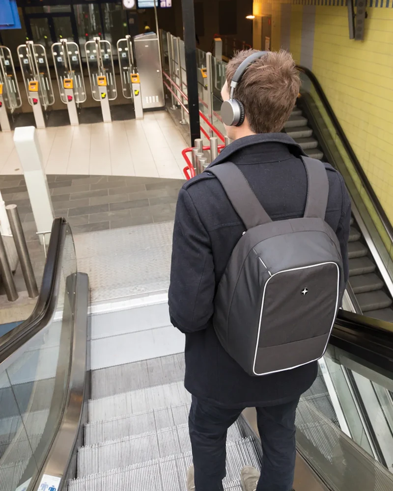 Mochila antirrobo 15,6" AWARE para personalizar