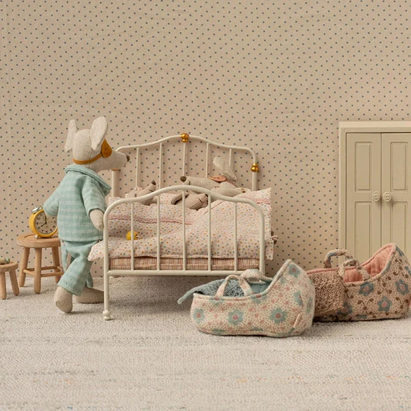 Cama Vintage Ratón Blanco Roto Maileg