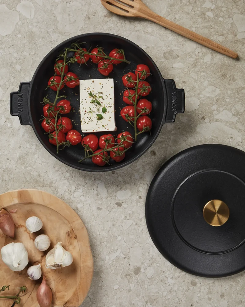 Cocotte de hierro fundido Vinga Monte 2,5L para personalizar