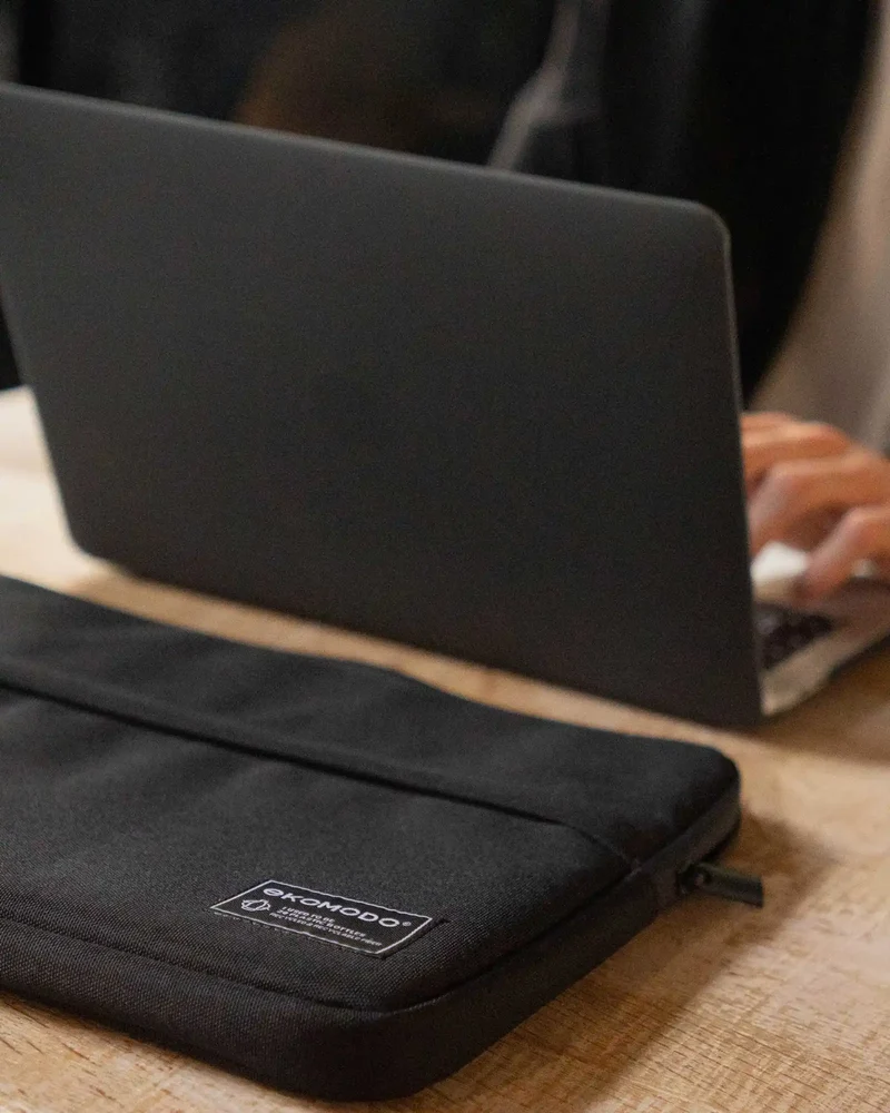 Funda portátil reciclada Ekomodo 13" para personalizar