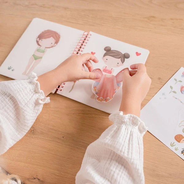 Libro Viste A Rosa & Friends Little Dutch