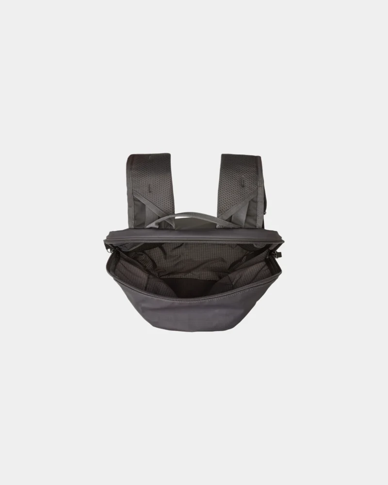 Mochila Base Camp Voyager Pro 15L para personalizar