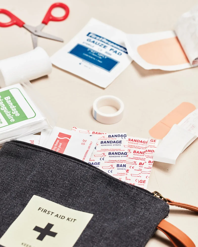 Kit de primeros auxilios Vinga Asado para personalizar
