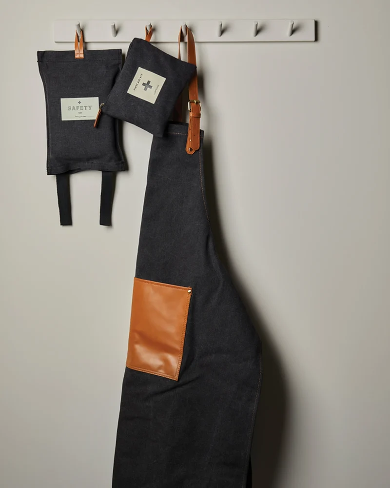 Kit de primeros auxilios Vinga Asado para personalizar