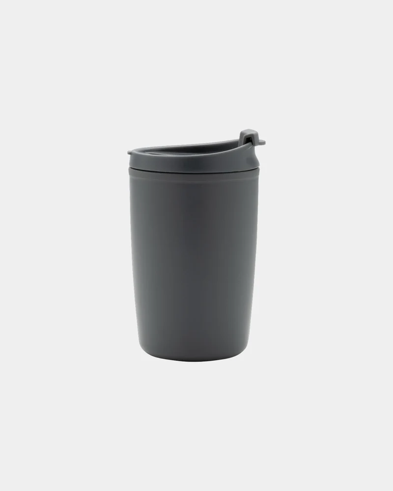 Mug PP reciclado GRS 300ml con tapa para personalizar