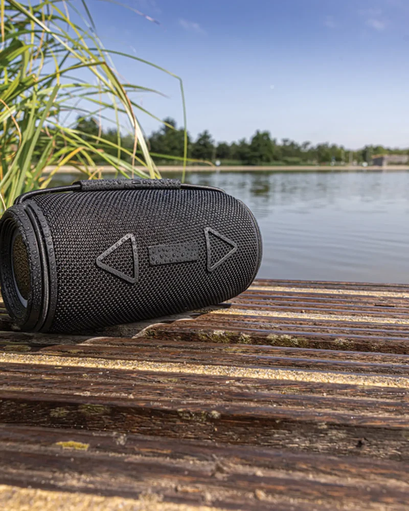 Altavoz reciclado RCS 16W IPX4 para personalizar