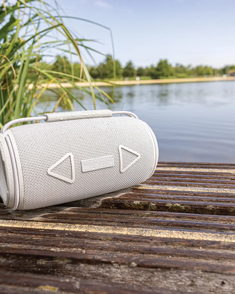 Altavoz reciclado RCS 16W IPX4 para personalizar