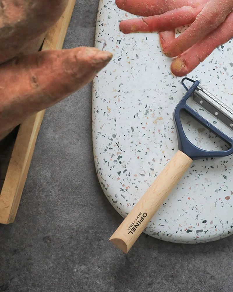 Pelador Opinel T-Duo de madera para personalizar