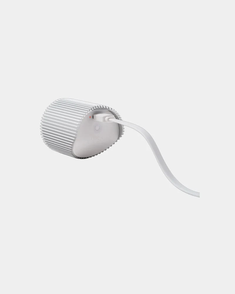 Lámpara Lexon Ray Light grabado láser para personalizar