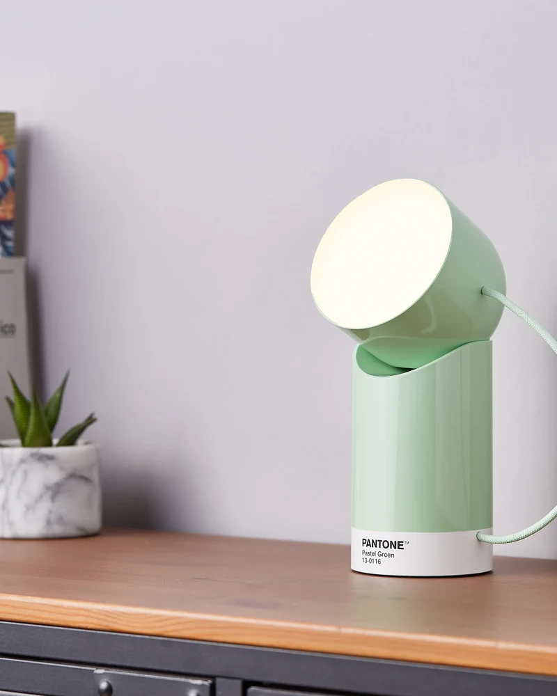 Lámpara LED Lexon Orbe Light Pantone para personalizar