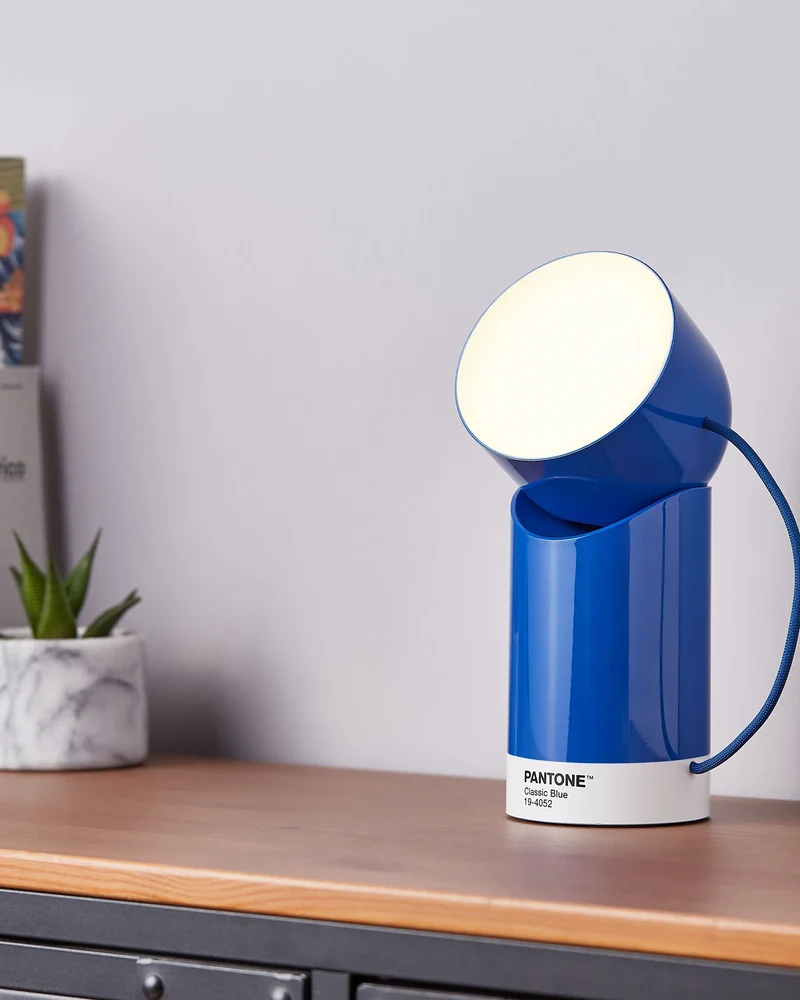 Lámpara LED Lexon Orbe Light Pantone para personalizar