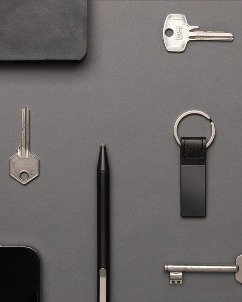 Llavero reciclado PU y zinc grabado para personalizar