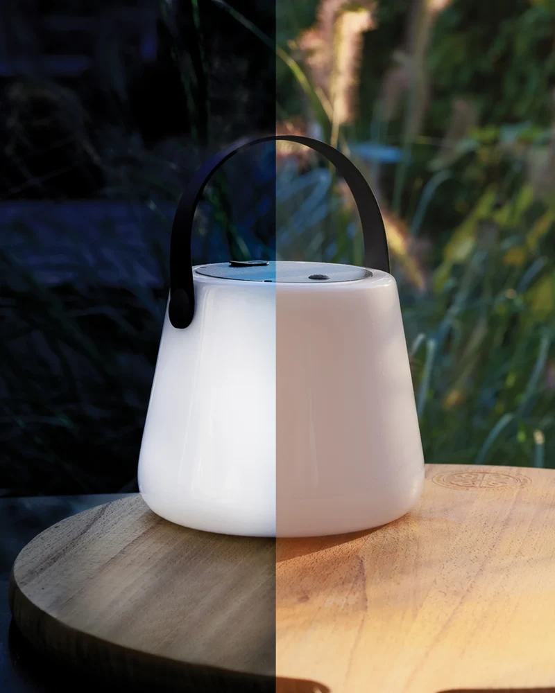 Lámpara solar reciclada RCS SolarGlow para personalizar