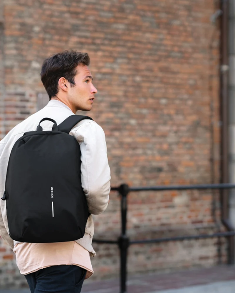 Mochila antirrobo reciclada RPET 16L para personalizar