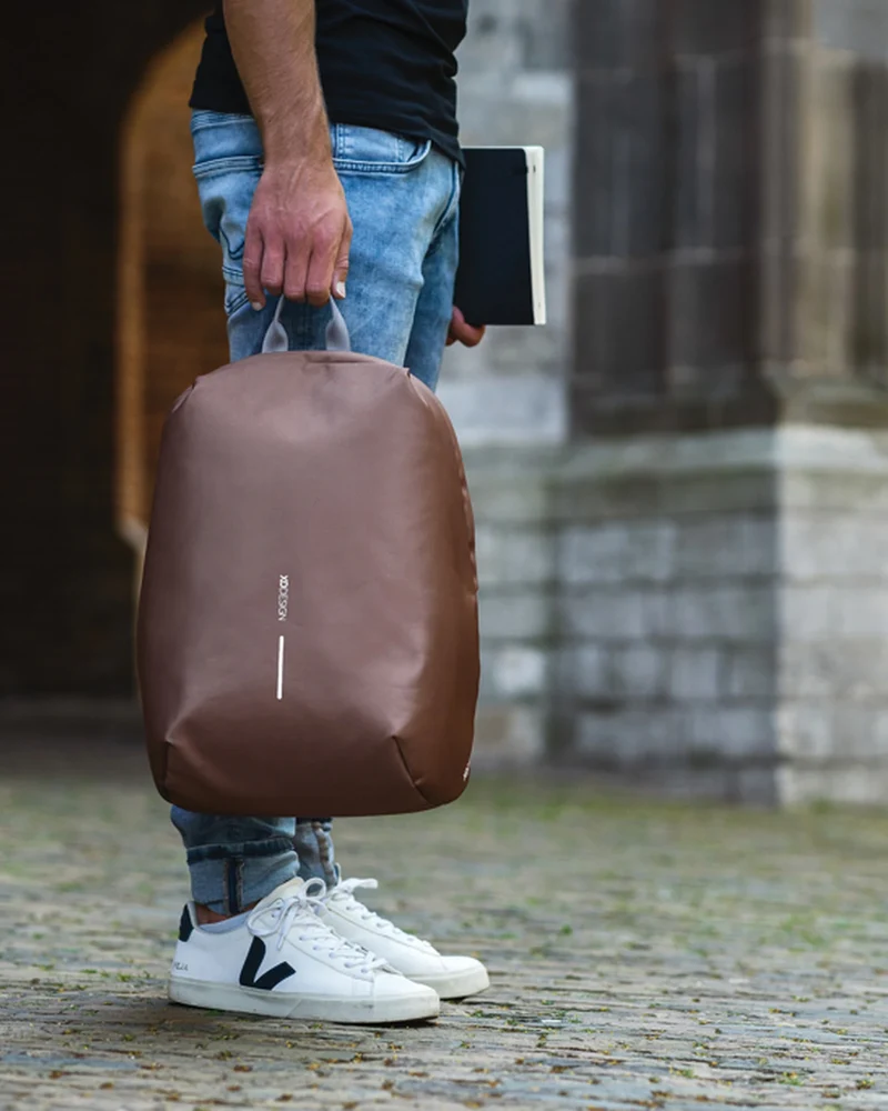 Mochila antirrobo reciclada RPET 16L para personalizar