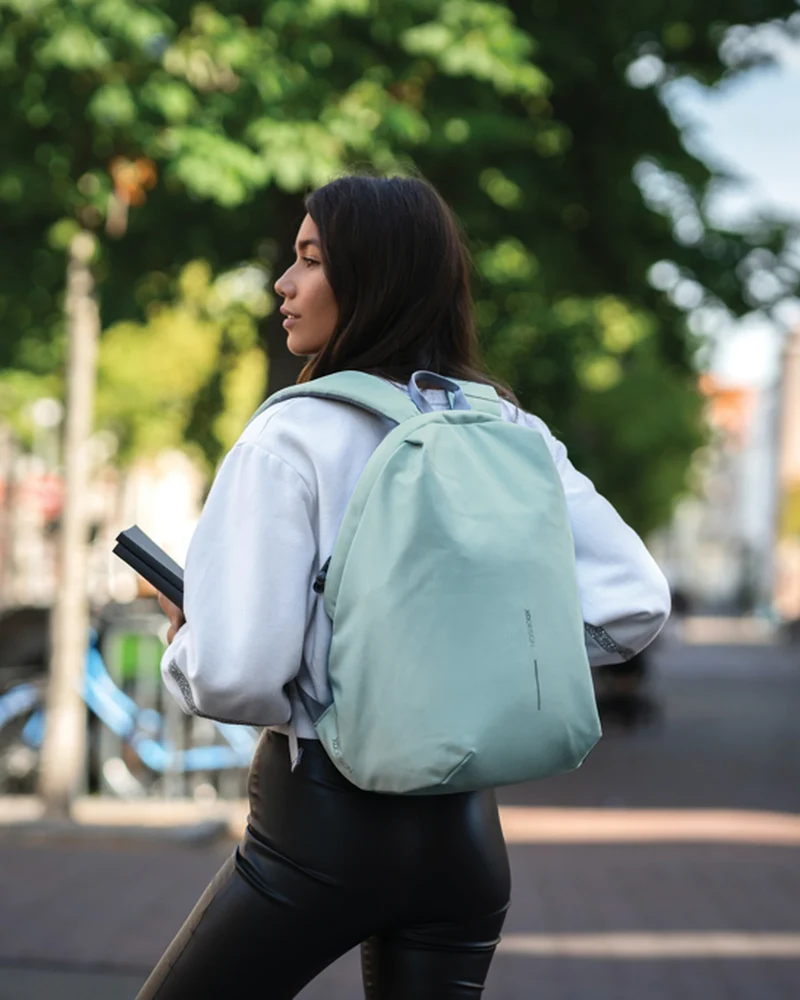 Mochila antirrobo reciclada RPET 16L para personalizar