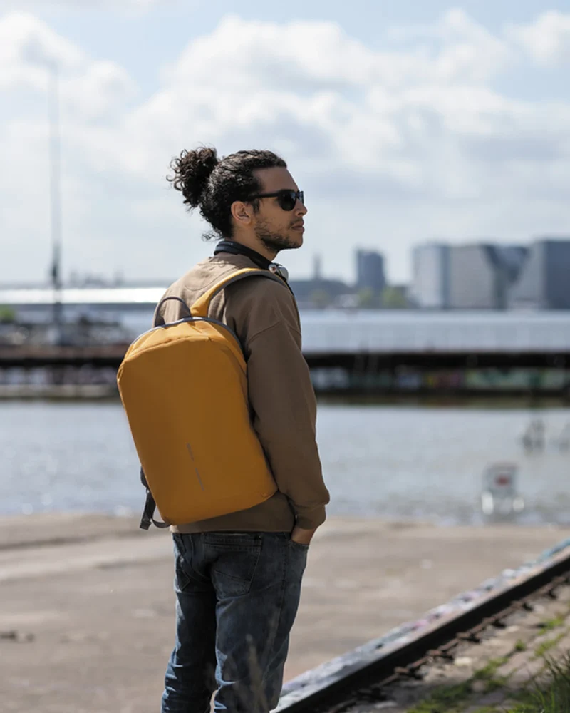 Mochila antirrobo reciclada RPET 16L para personalizar