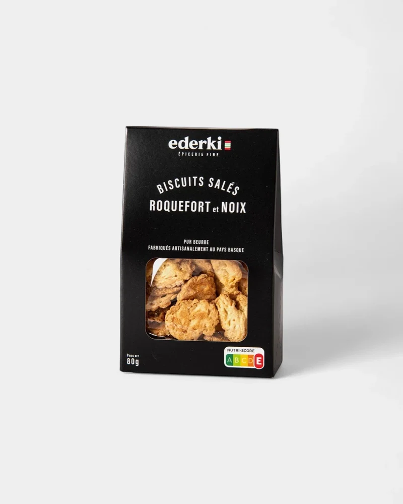 Galleta de aperitivo con roquefort y nueces