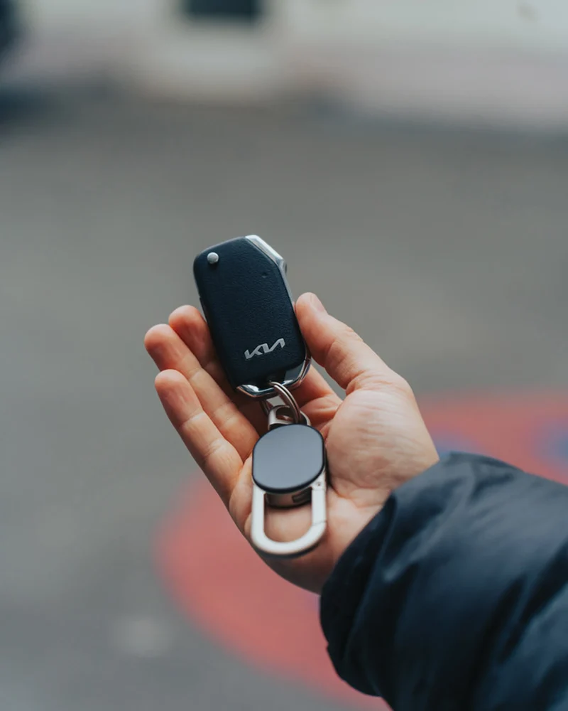 Llavero localizador USB-C recargable para personalizar